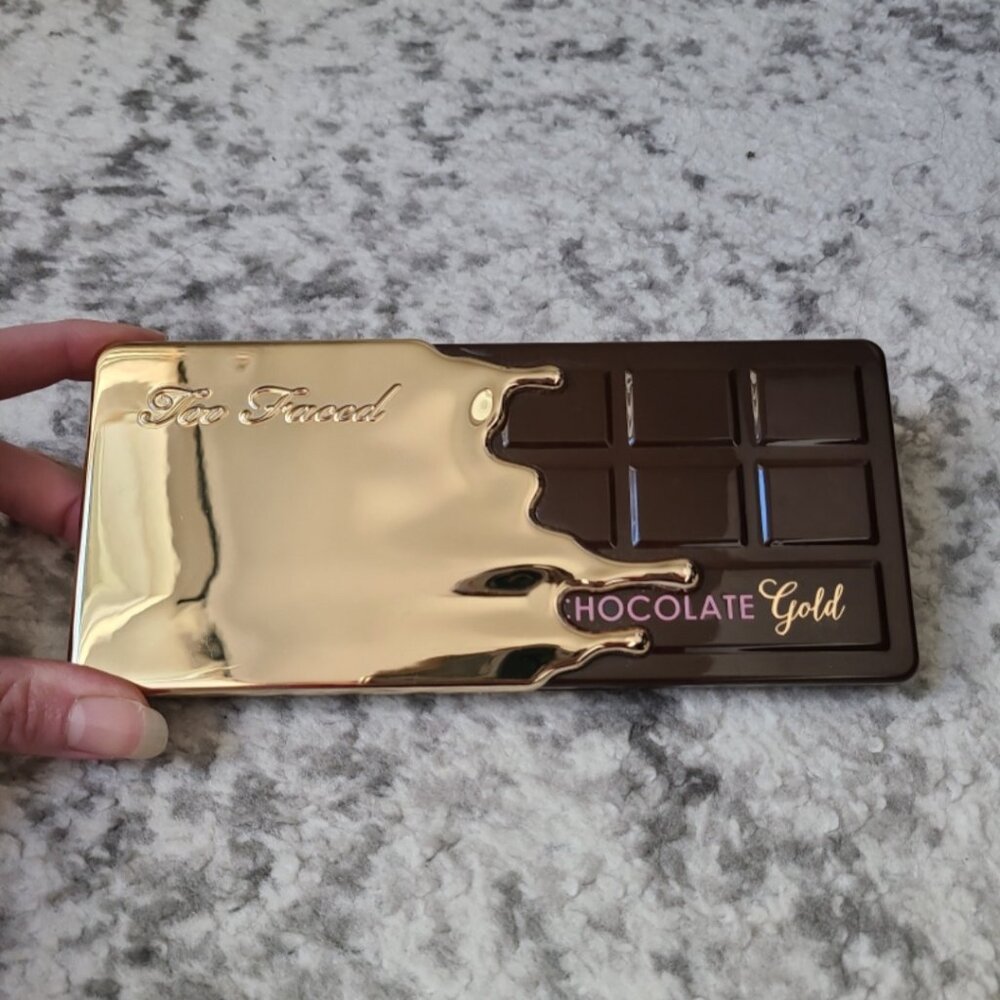 Eyeshadow palette